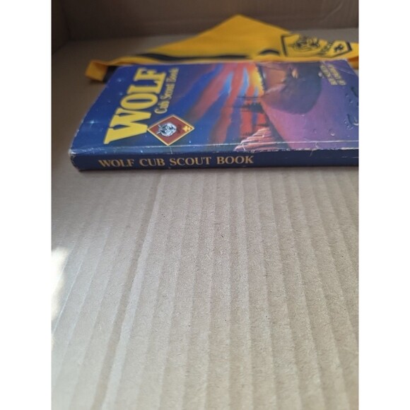 Wolf‎ Cub Scout Book & Neckerchief Vintage Boy Scouts of America BSA - Picture 7 of 8